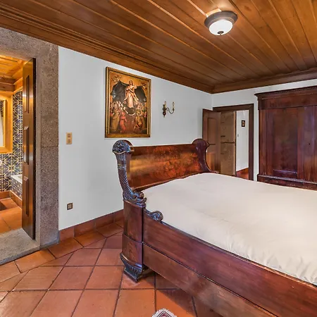 Paço De Calheiros - Turismo De Couette-café 4*